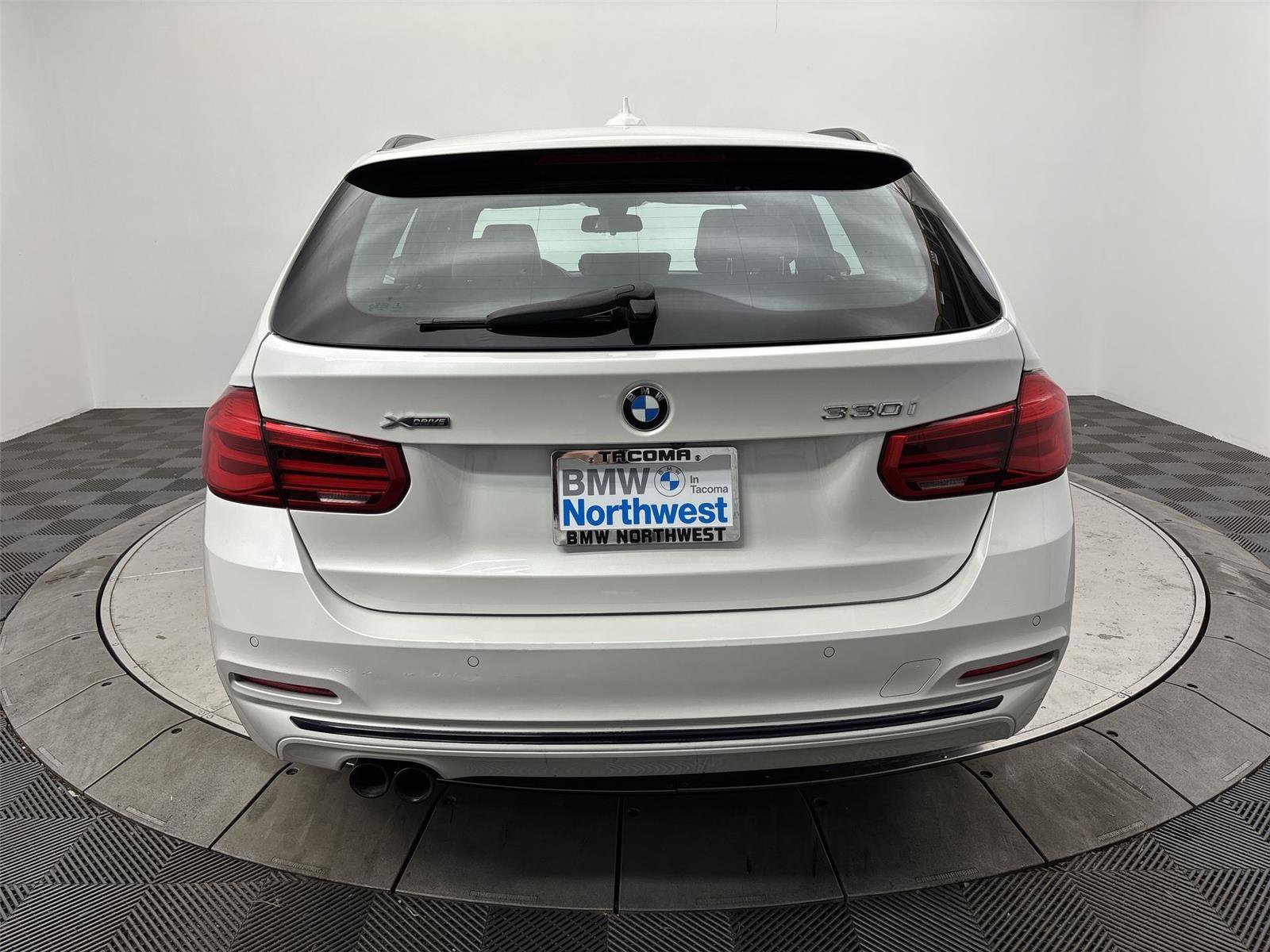 Used 2019 BMW 330i xDrive Wagon w/ Premium Package AWD/4WD image 15