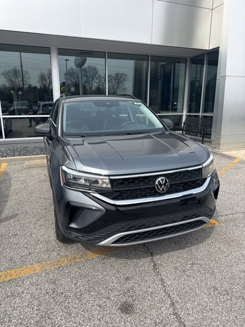 Used 2024 Volkswagen Taos S AWD/4WD image 3