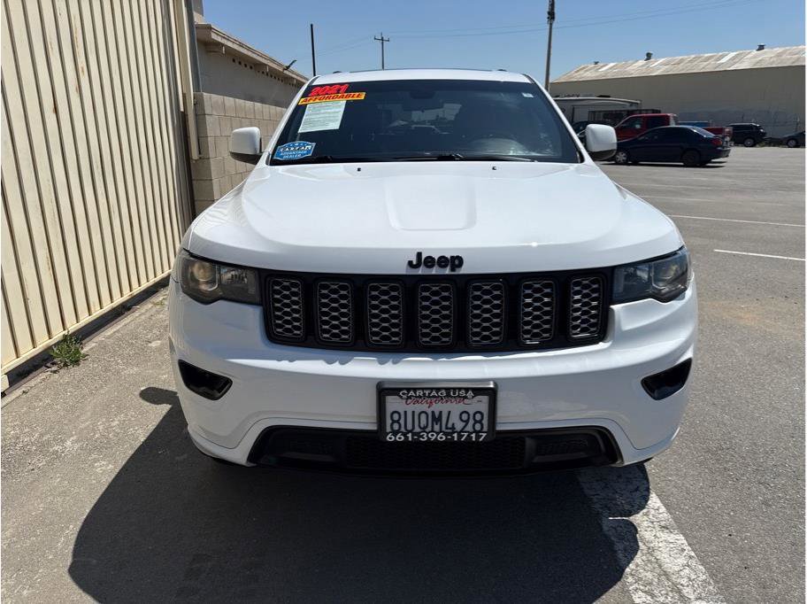 Used 2021 Jeep Grand Cherokee Laredo X image 17