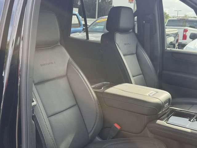 Used 2026 GMC Yukon Denali w/ Sun & Power Step Package AWD/4WD image 20