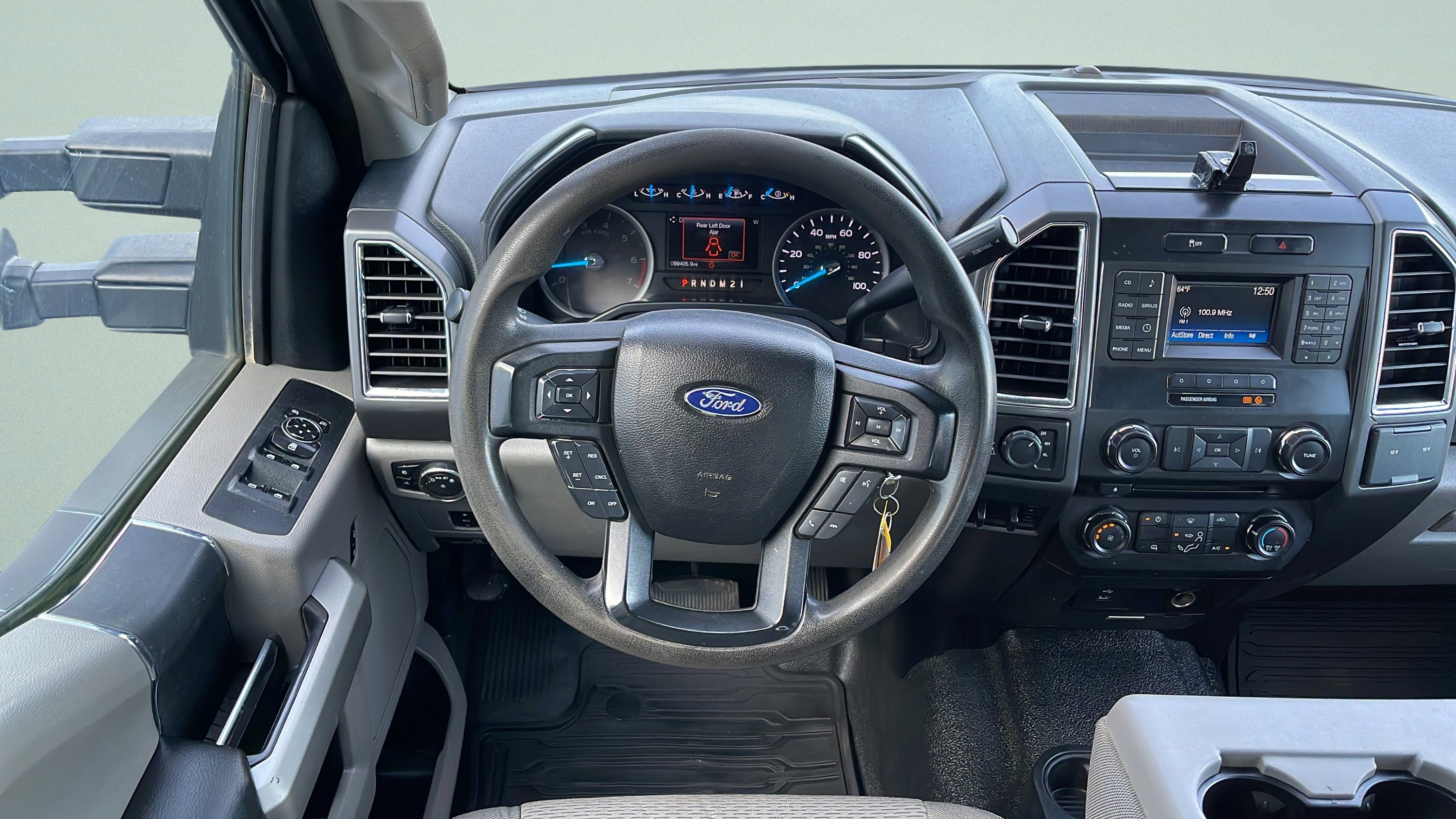 Used 2017 Ford F350 XLT w/ XLT Value Package AWD/4WD image 10