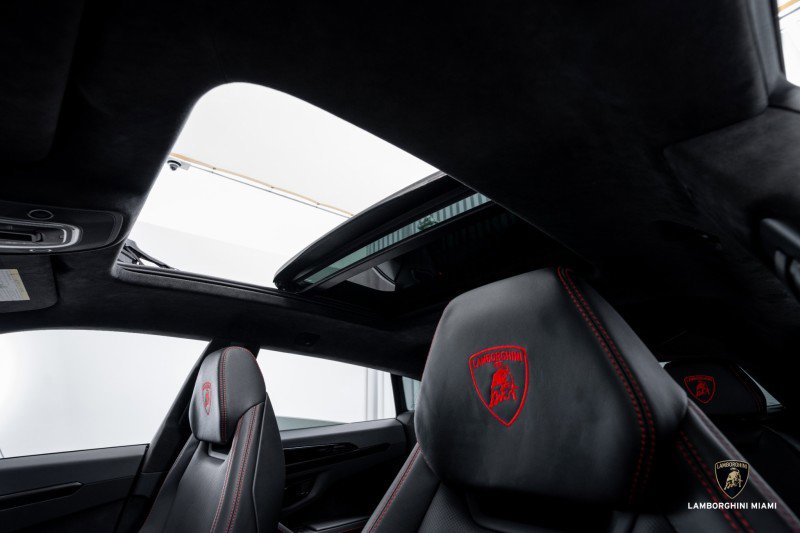 Used 2024 Lamborghini Urus S image 37