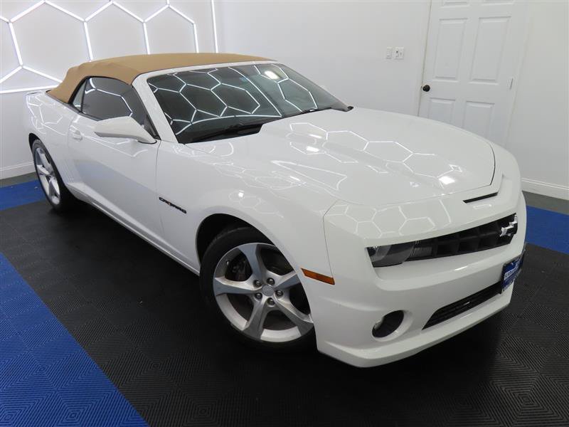 Used 2013 Chevrolet Camaro SS RWD image 6