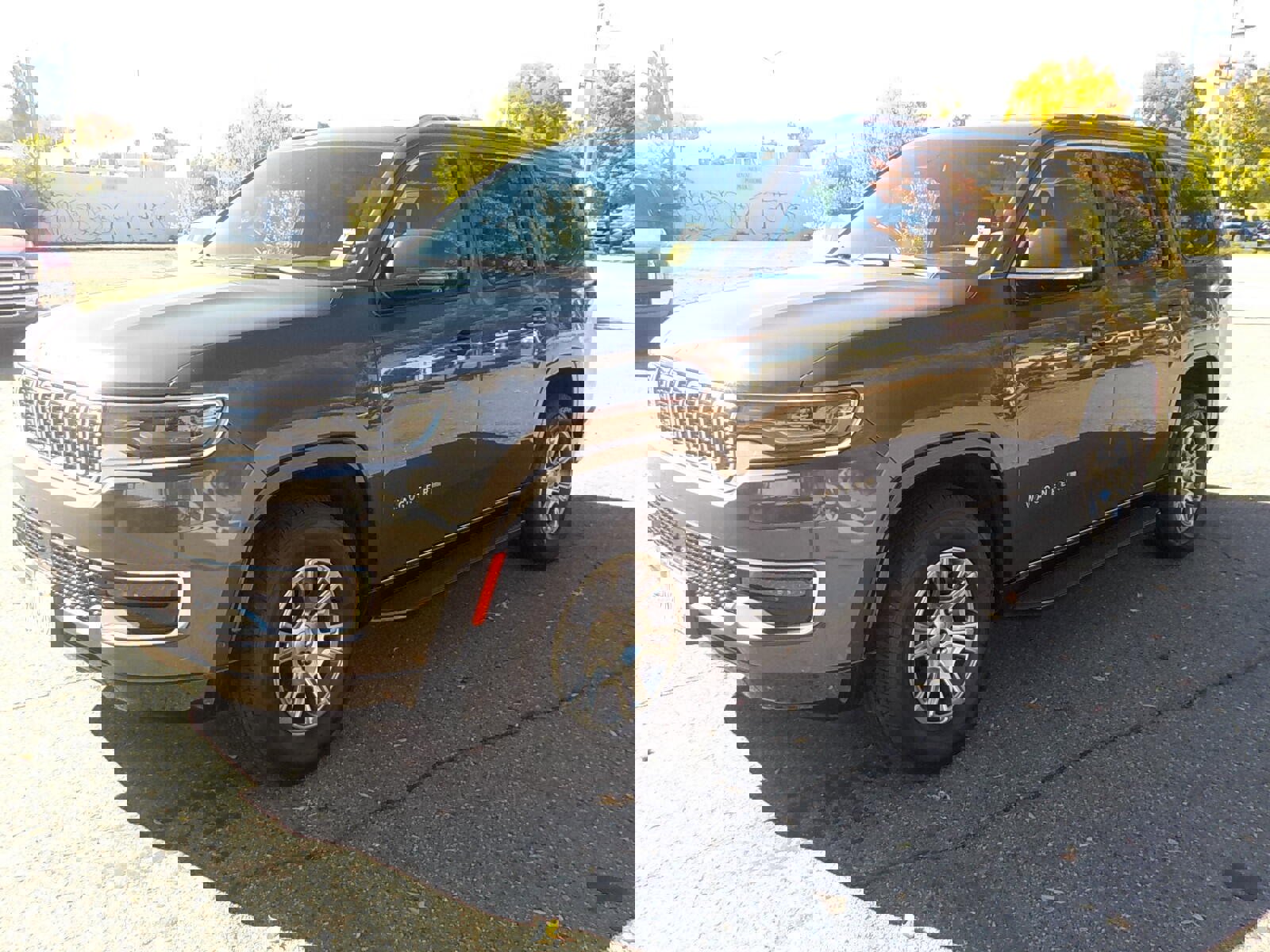 Used 2022 Jeep Wagoneer Series I w/ Convenience Group I image 1