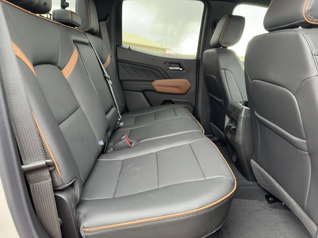 New 2026 GMC Canyon AT4 w/ AT4 Premium Package AWD/4WD image 25