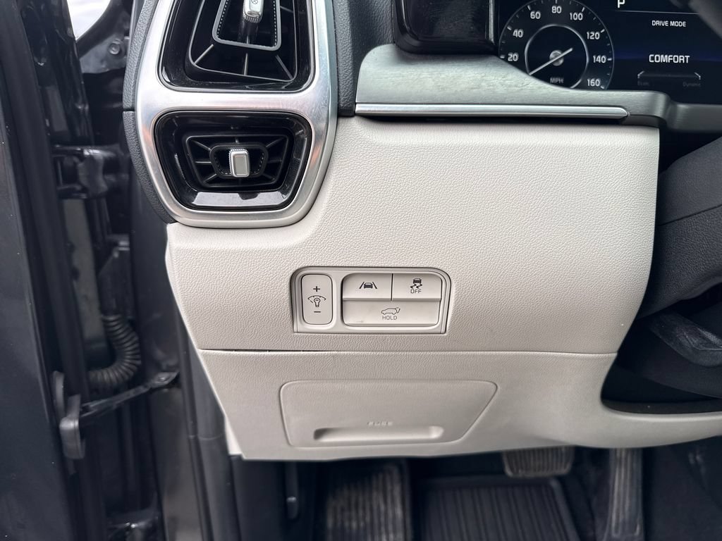 Used 2023 Kia Sorento SX AWD/4WD image 14