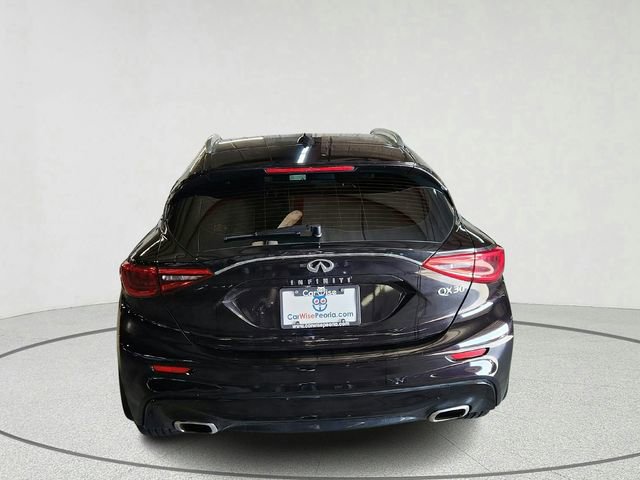 Used 2018 INFINITI QX30 Premium w/ Cargo Package image 3