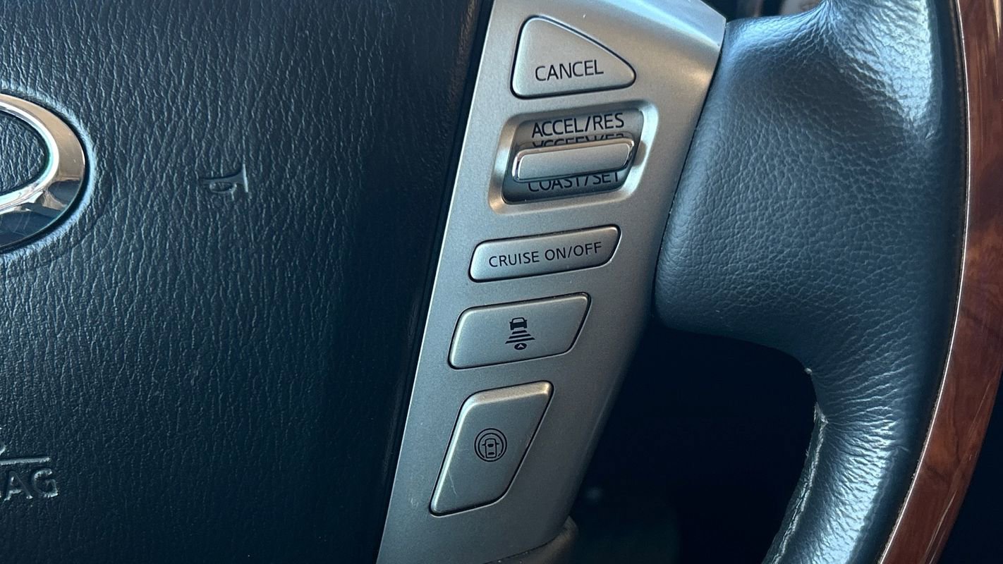 Used 2016 INFINITI QX80 4WD w/ Deluxe Technology Package image 43