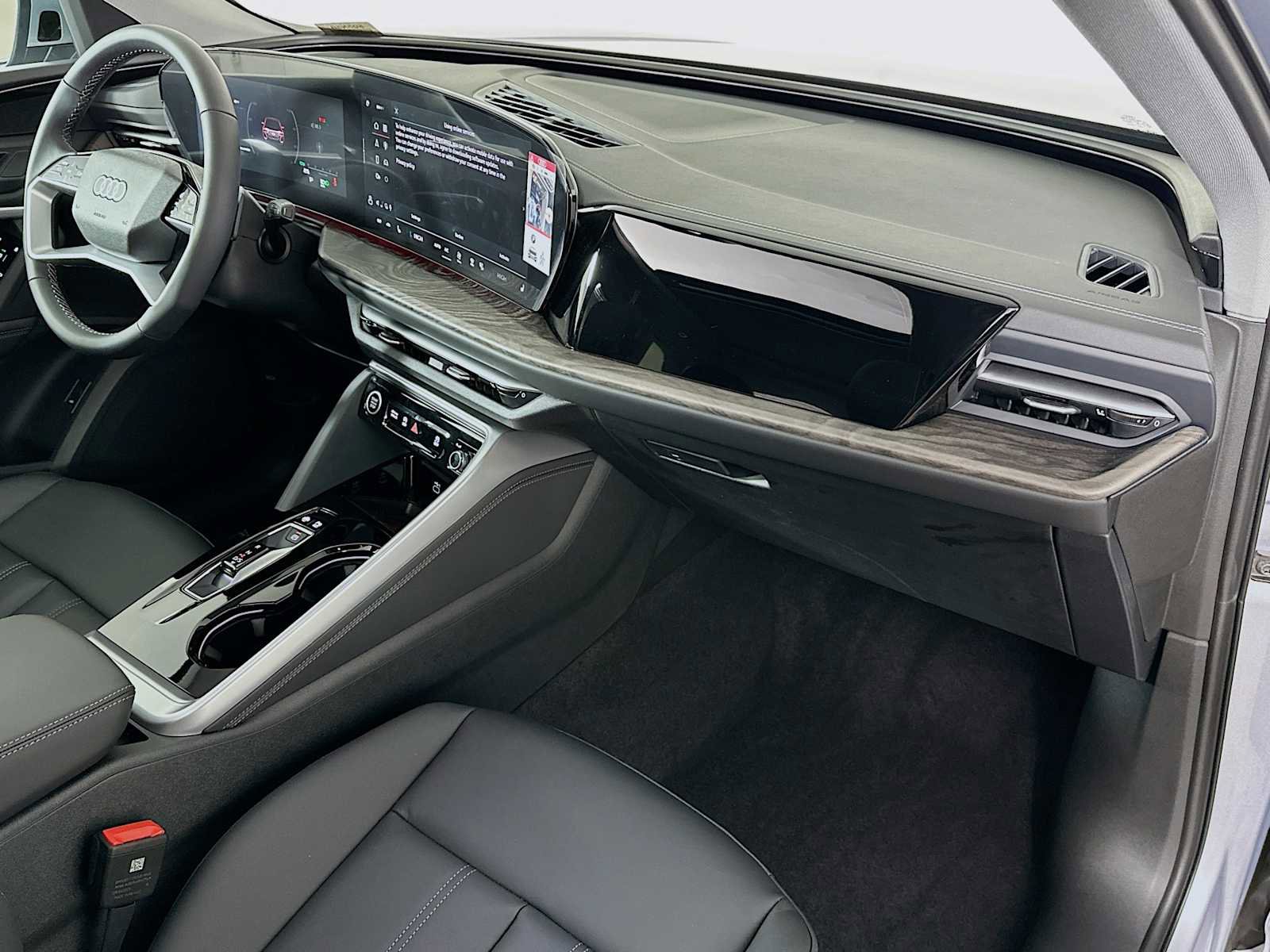 New 2025 Audi Q5 Premium image 27