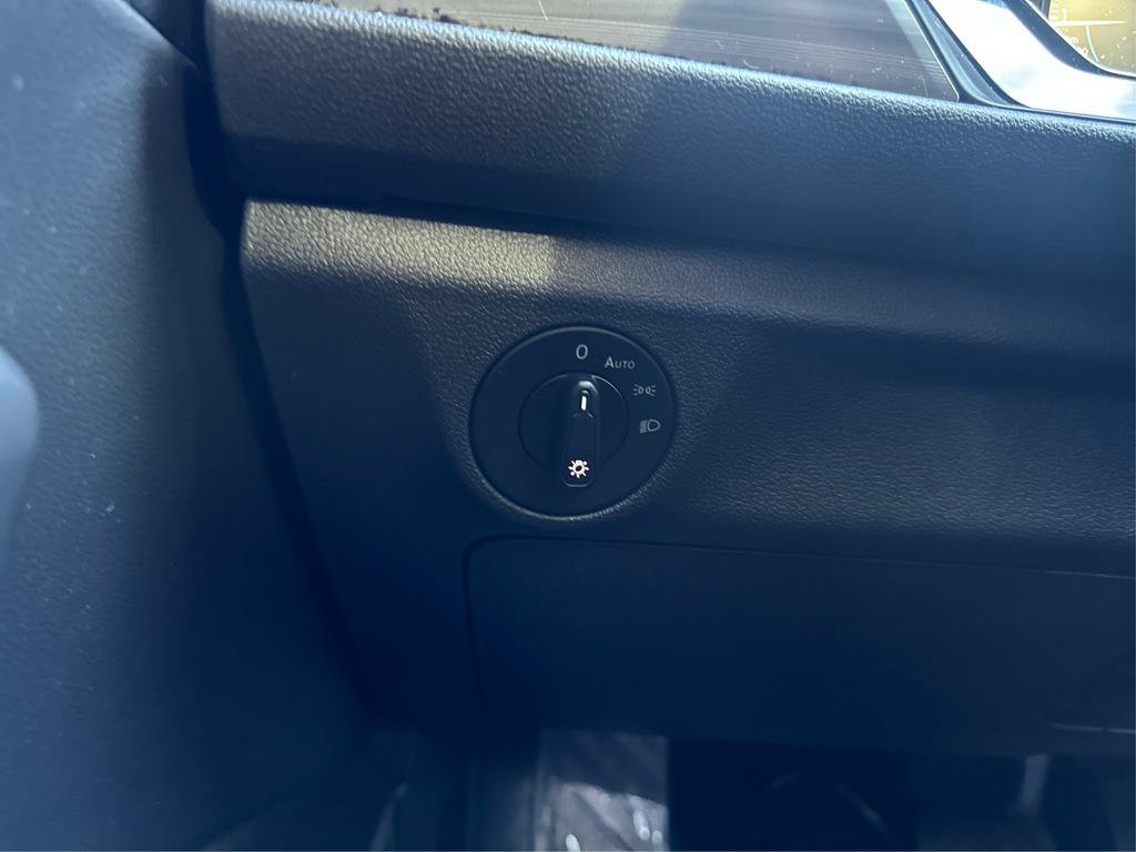 Used 2019 Volkswagen Jetta SEL FWD image 18