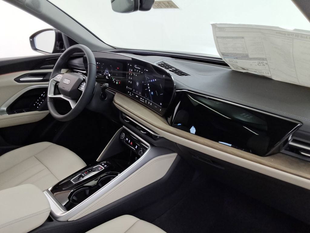 New 2025 Audi Q5 Premium Plus image 25