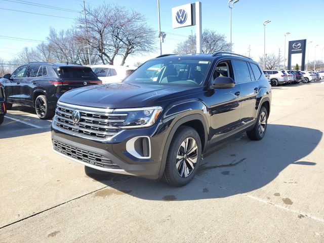 New 2026 Volkswagen Atlas SE image 2