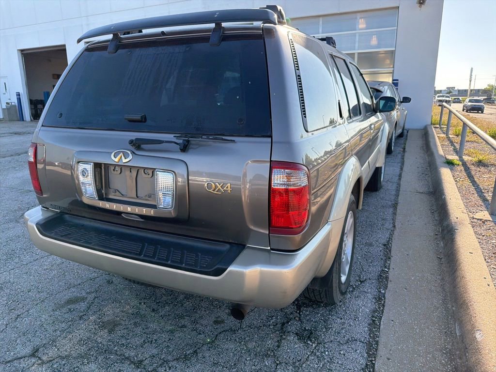 Used 2001 INFINITI QX4 4WD w/ (S02) Sport Pkg image 4