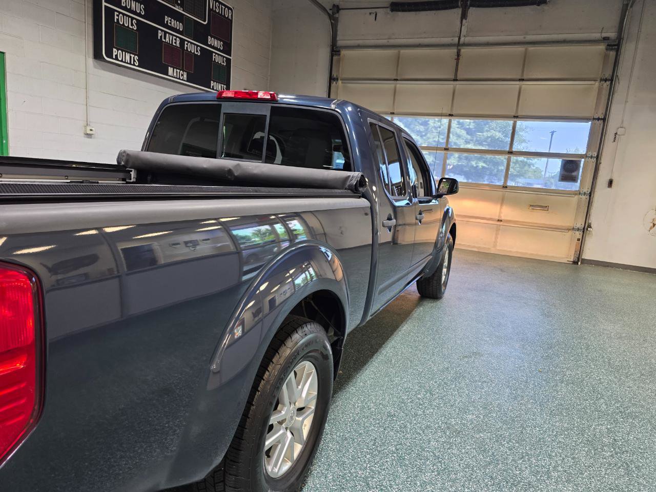 Used 2019 Nissan Frontier SV RWD image 7