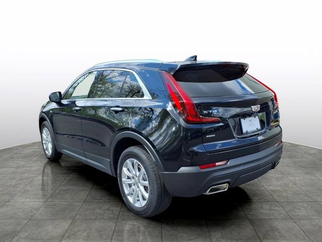 Certified 2023 Cadillac XT4 Luxury w/ Cold Weather Package image 3