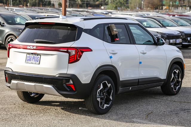 New 2026 Kia Seltos S FWD image 9