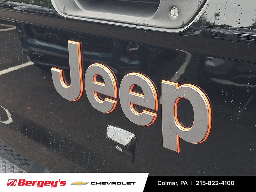Used 2023 Jeep Gladiator Mojave w/ Cold Weather Group AWD/4WD image 33