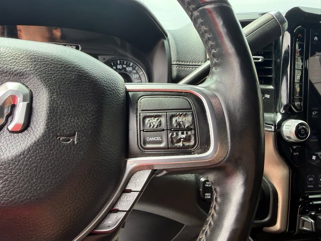 Used 2019 RAM 2500 Laramie w/ Black Appearance Package AWD/4WD image 13