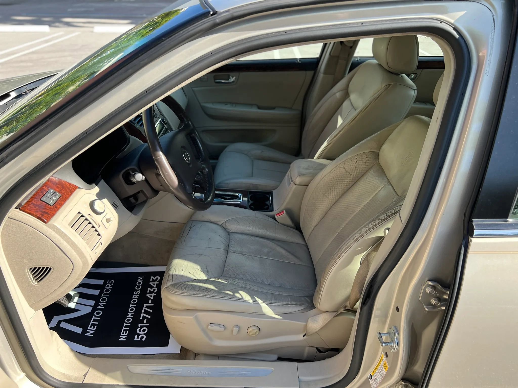 Used 2007 Cadillac DTS Luxury I image 11