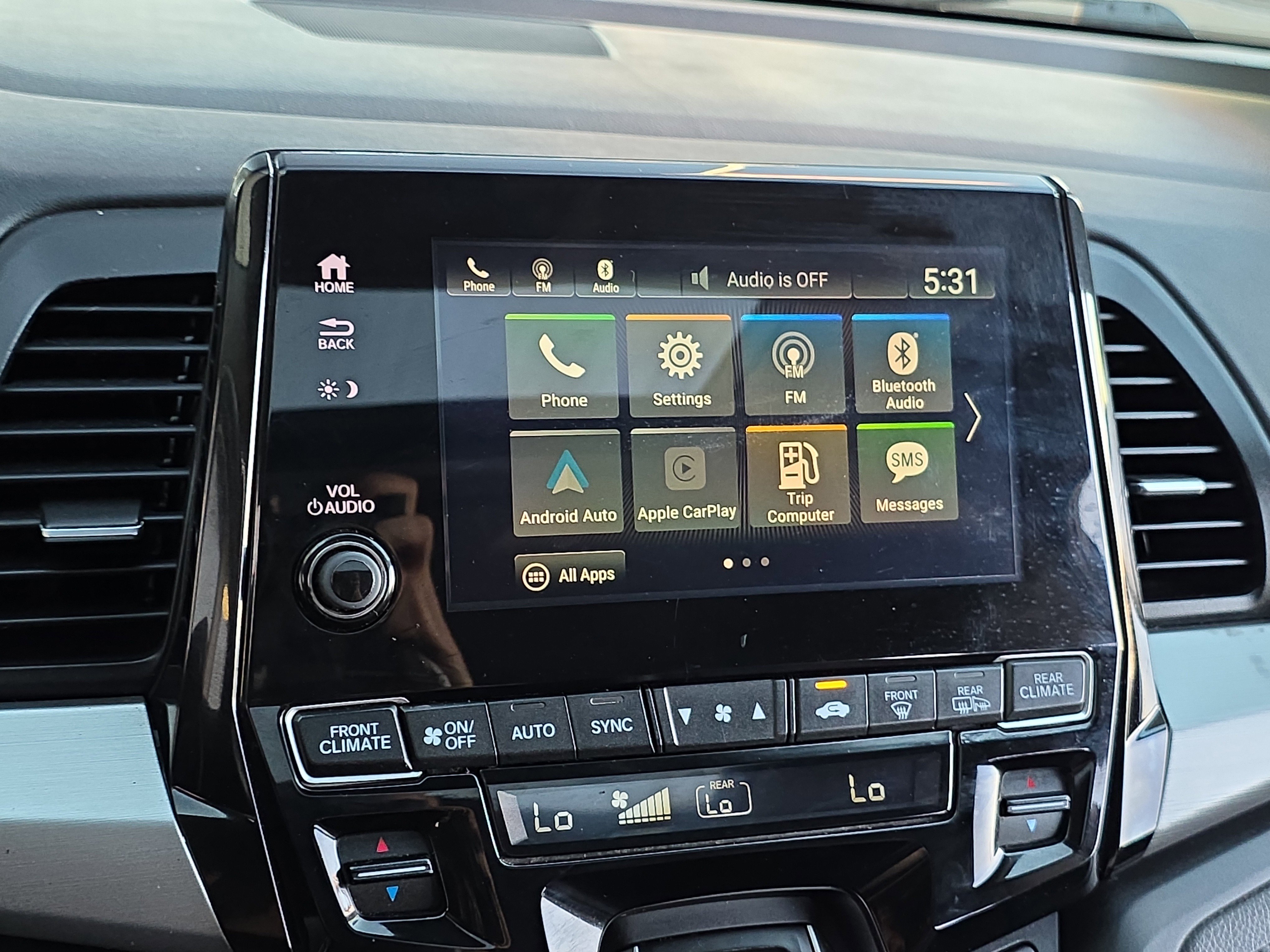 Used 2018 Honda Odyssey EX-L image 19