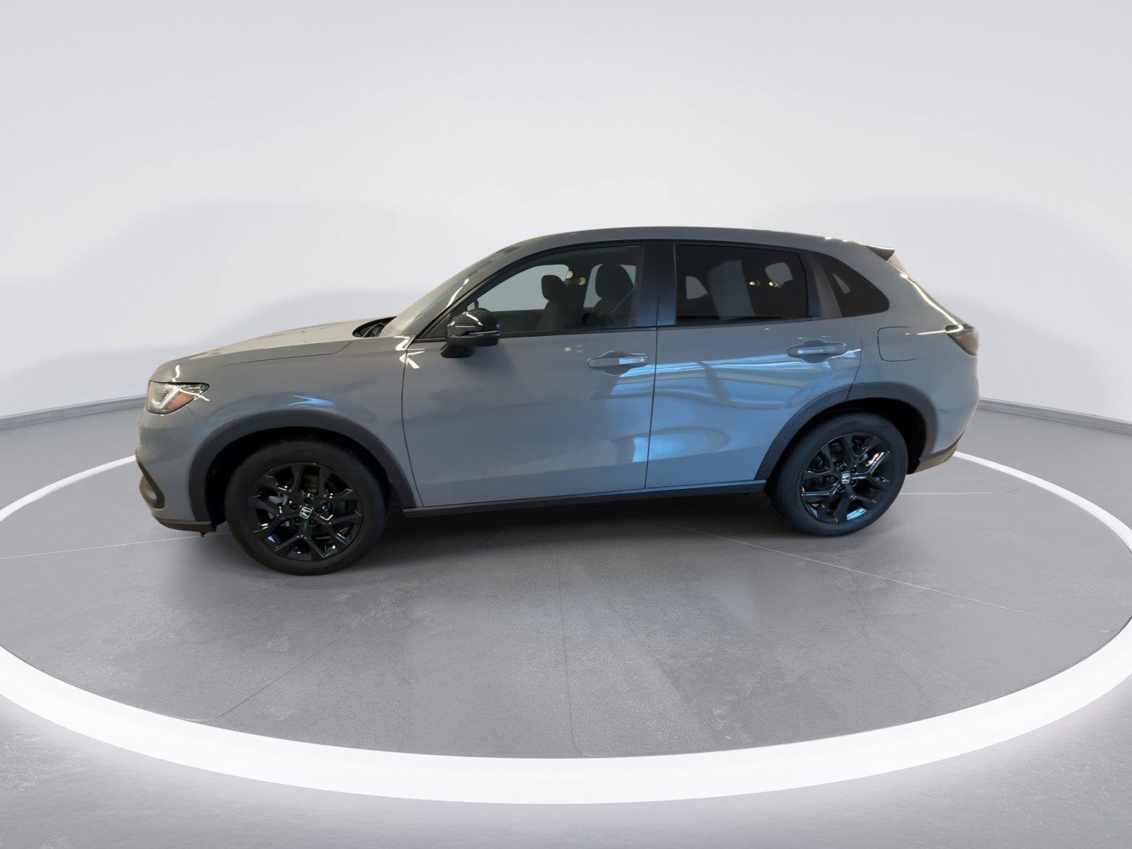 Used 2025 Honda HR-V Sport image 4
