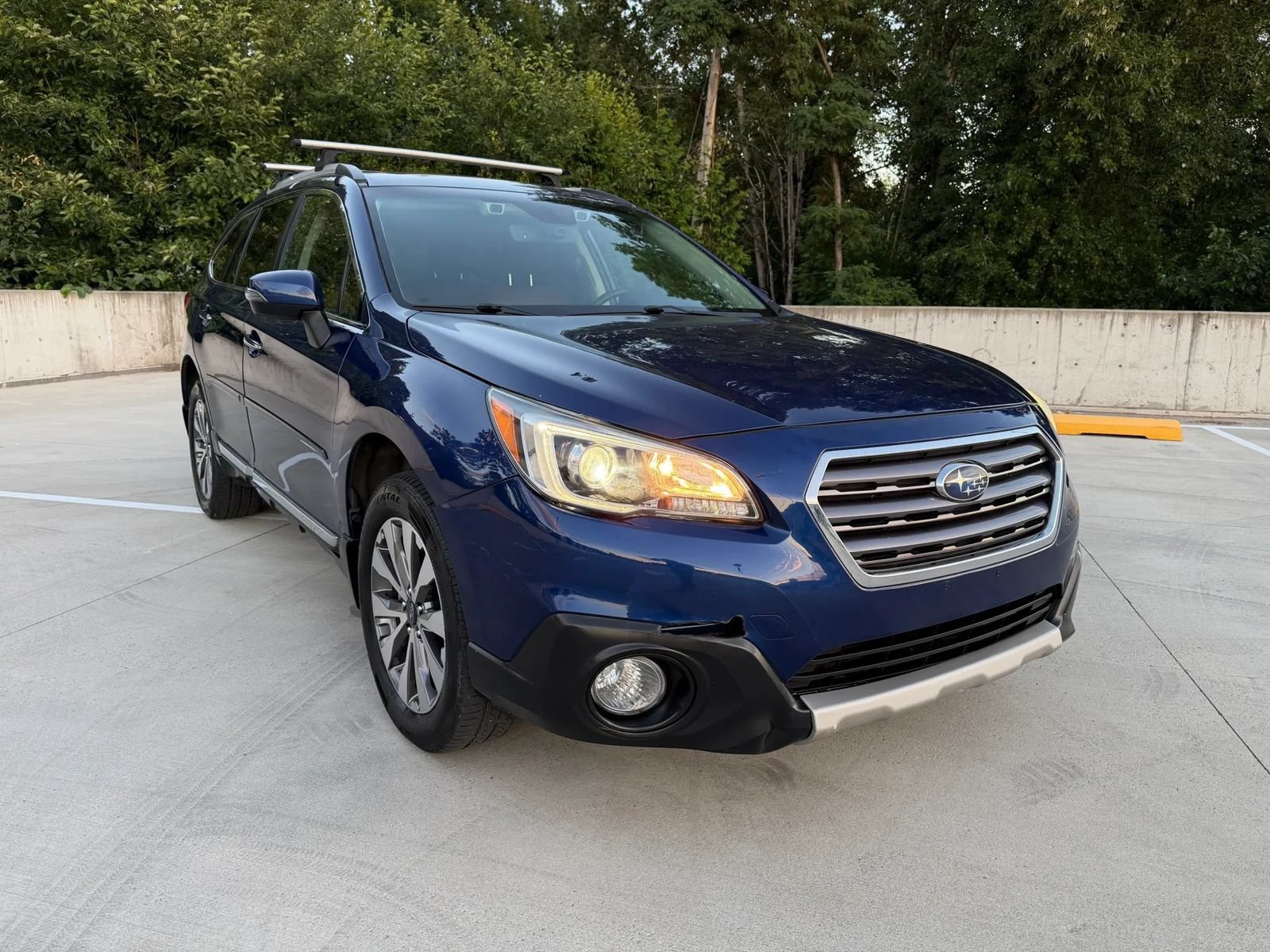 Used 2017 Subaru Outback 3.6R Touring w/ Popular Package #5A AWD/4WD image 7