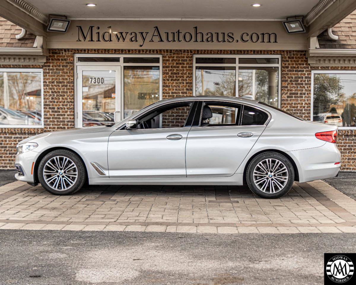 Used 2018 BMW 530i xDrive w/ Premium Package AWD/4WD image 4