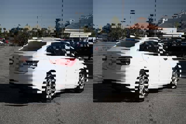 Used 2024 Chevrolet Malibu LT image 5