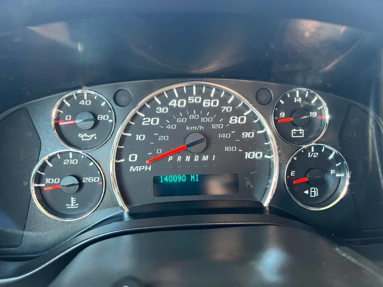 Used 2018 Chevrolet Express 3500 3500 3dr Cargo Van w/ Driver Convenience Package image 8