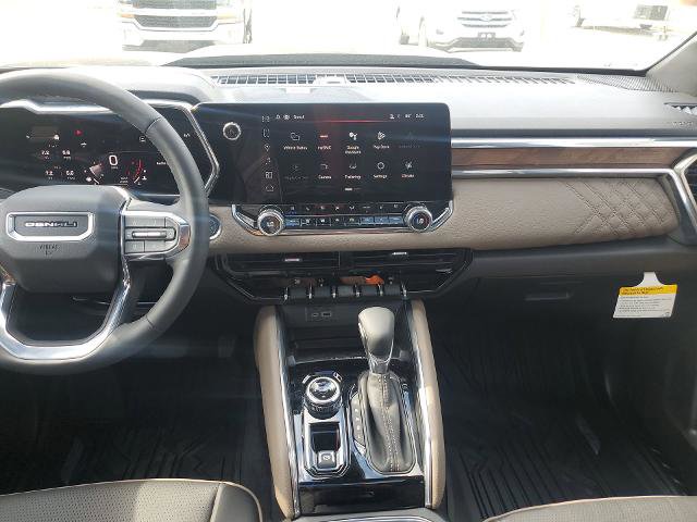 New 2026 GMC Canyon Denali image 10