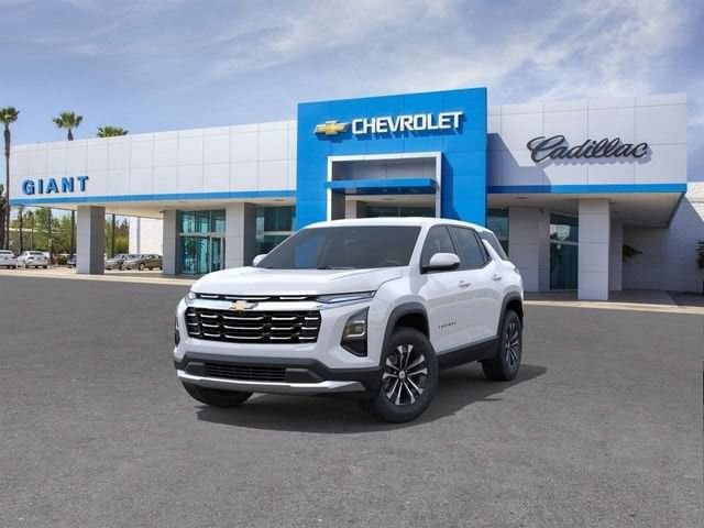 New 2026 Chevrolet Equinox LT w/ Convenience Package II FWD image 8