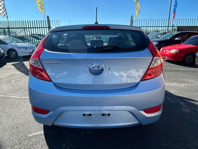 Used 2013 Hyundai Accent GS image 4