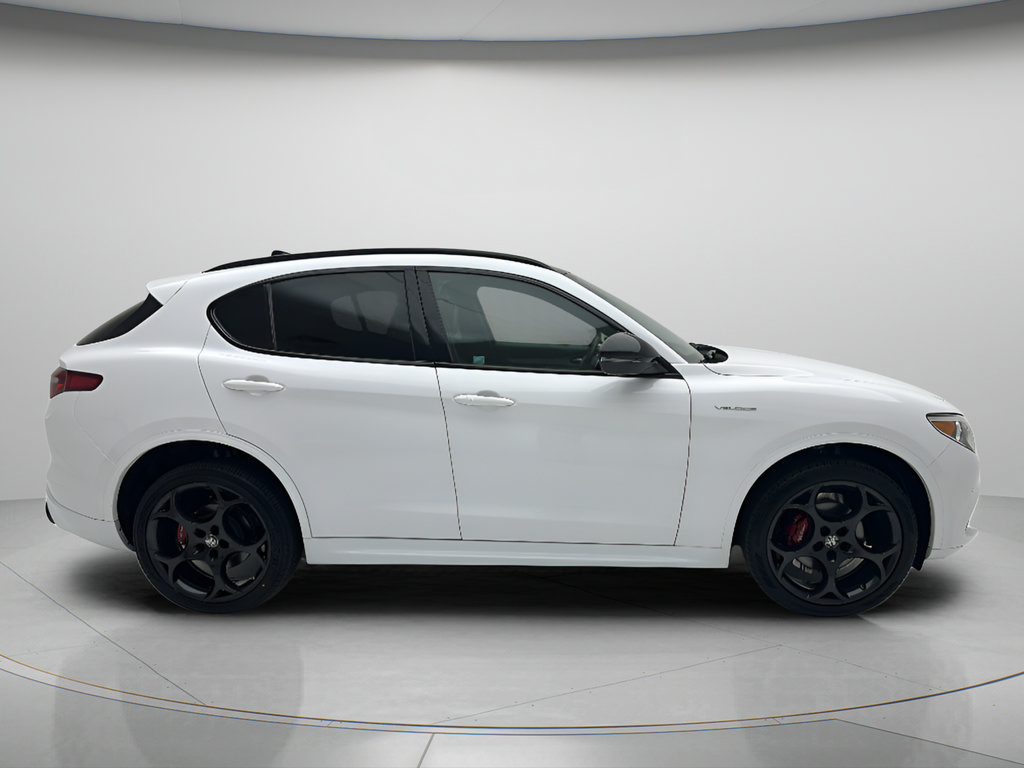 Used 2023 Alfa Romeo Stelvio Veloce AWD/4WD video 2