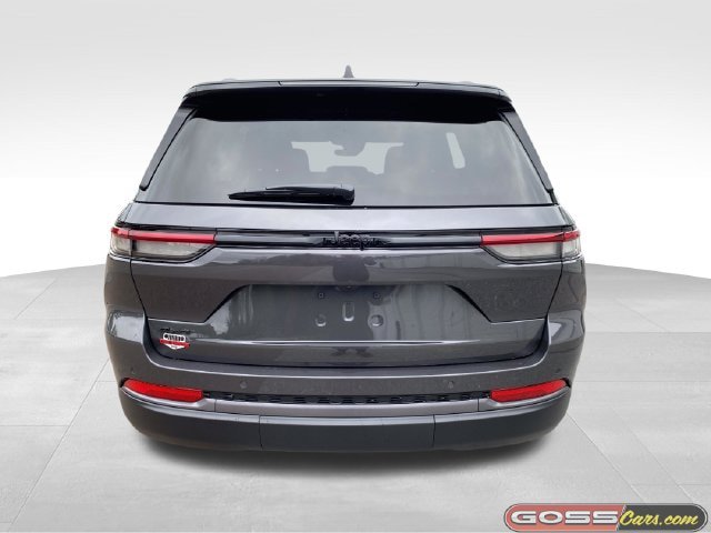 New 2026 Jeep Grand Cherokee Altitude AWD/4WD image 4