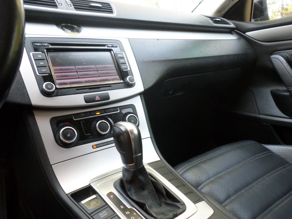 Used 2012 Volkswagen CC Sport image 26