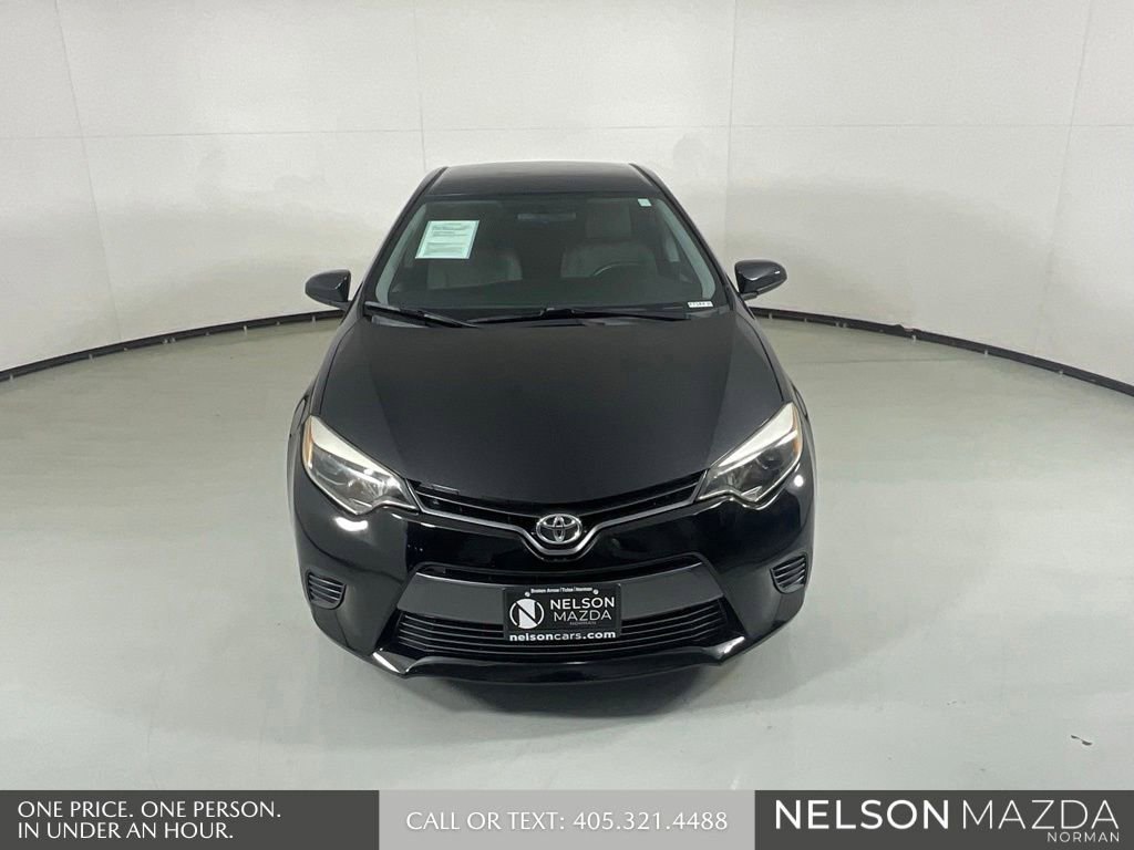 Used 2016 Toyota Corolla LE FWD image 2