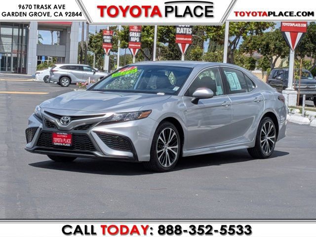 Used 2021 Toyota Camry SE