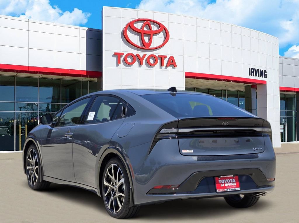New 2026 Toyota Prius Plug-In Hybrid FWD image 3