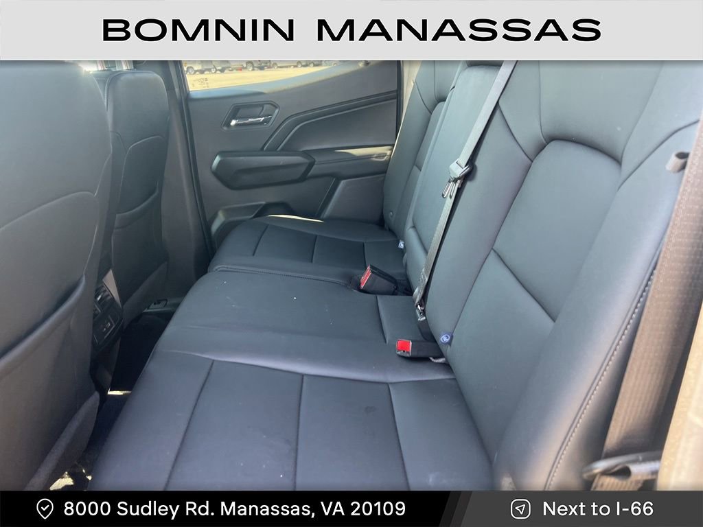 Used 2024 GMC Canyon Elevation w/ Elevation Premium Package image 6