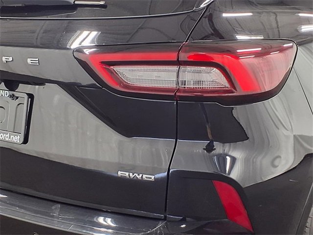 Certified 2023 Ford Escape ST-Line Select w/ Tech Pack #2 image 30