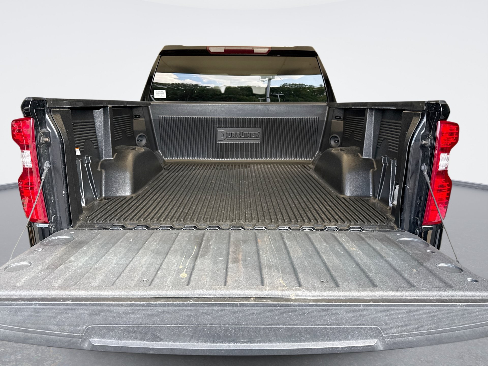 Used 2022 Chevrolet Silverado 1500 LT AWD/4WD image 21