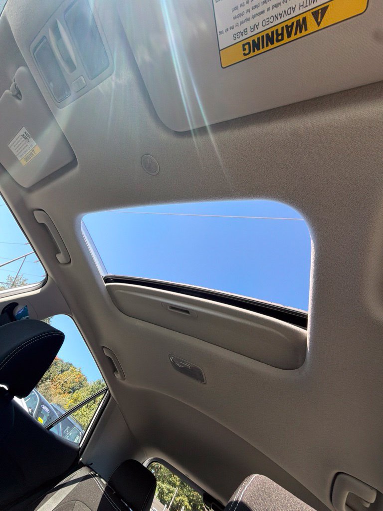Used 2026 Hyundai Venue SEL FWD image 20