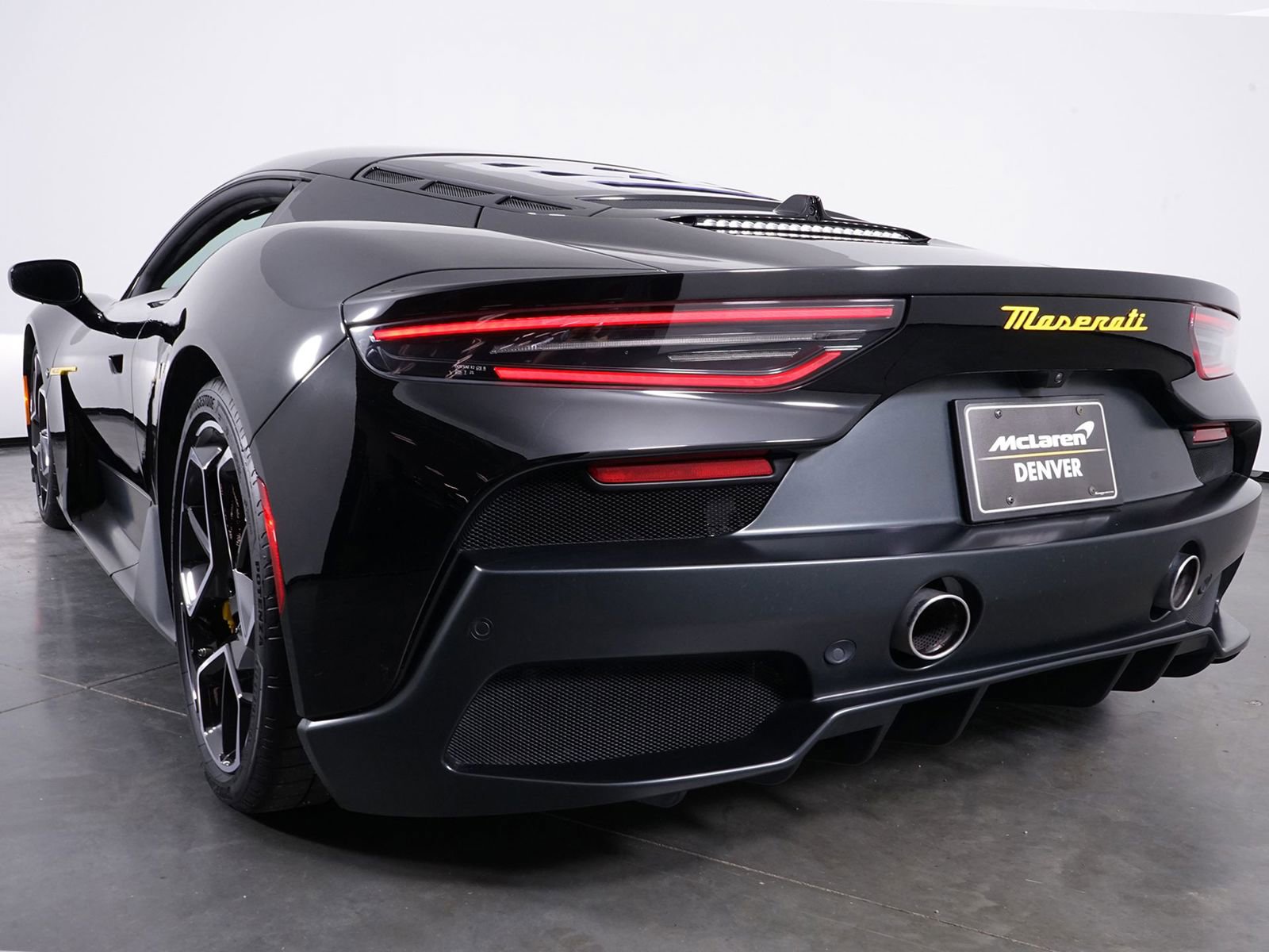 Used 2022 Maserati MC20 Coupe image 18