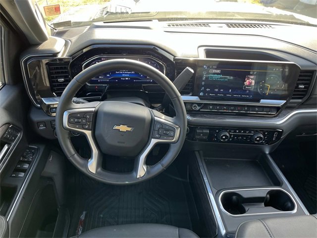 Used 2025 Chevrolet Silverado 2500 LTZ w/ LTZ Convenience Package image 11