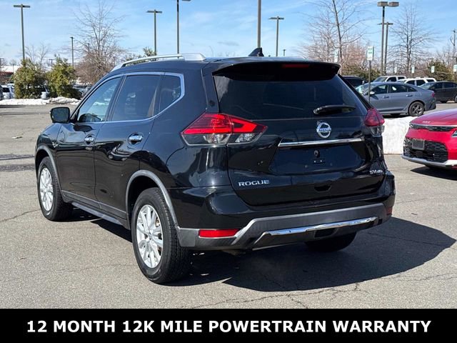 Used 2017 Nissan Rogue SV w/ SV Premium Package image 4