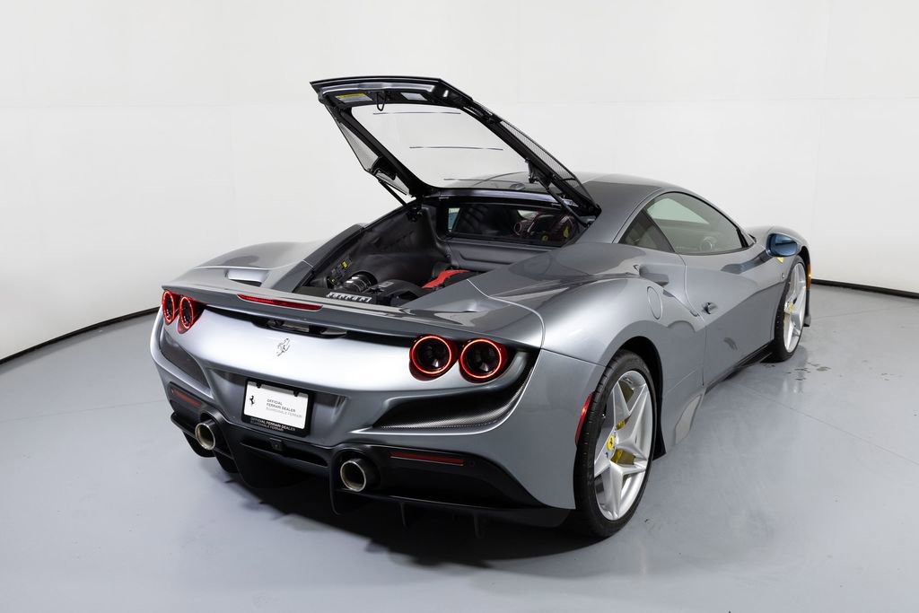 Used 2021 Ferrari F8 Tributo image 17