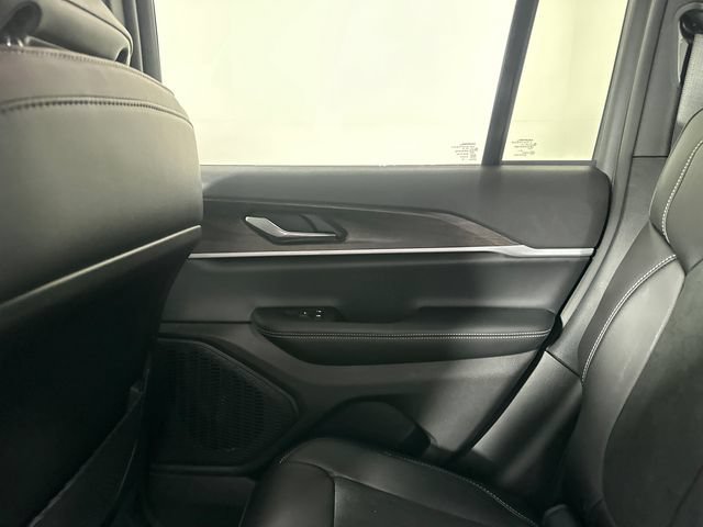 New 2026 Jeep Grand Cherokee Altitude AWD/4WD image 14