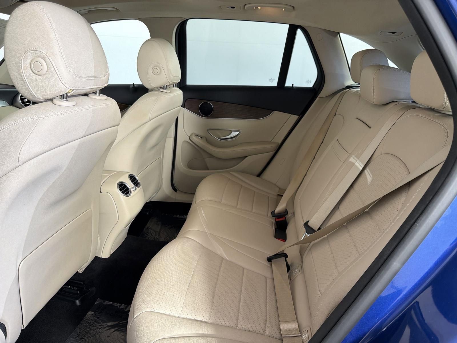 Used 2022 Mercedes-Benz GLC 300 image 26