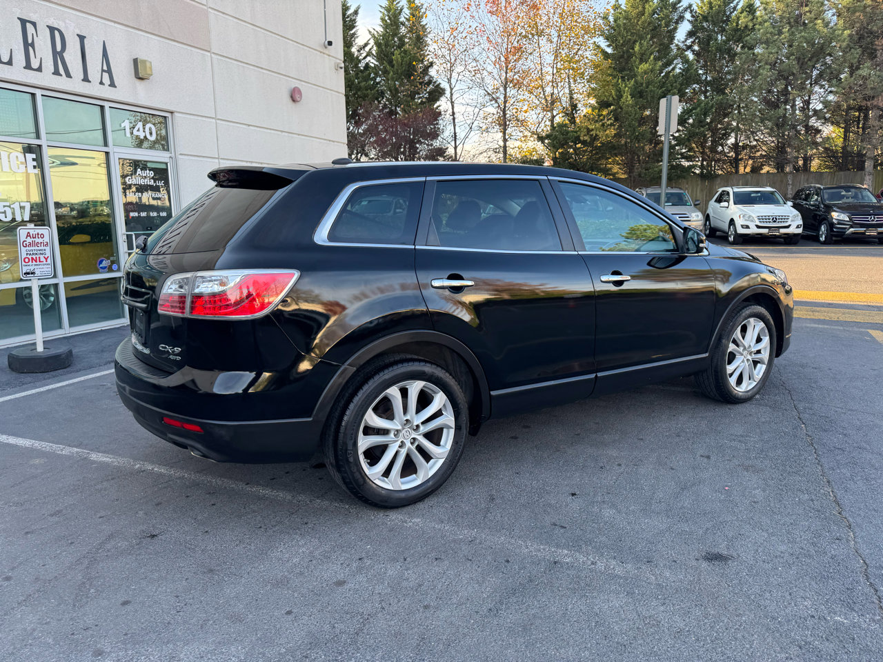 Used 2012 MAZDA CX-9 Grand Touring w/ Moonroof & Bose Audio Pkg image 4