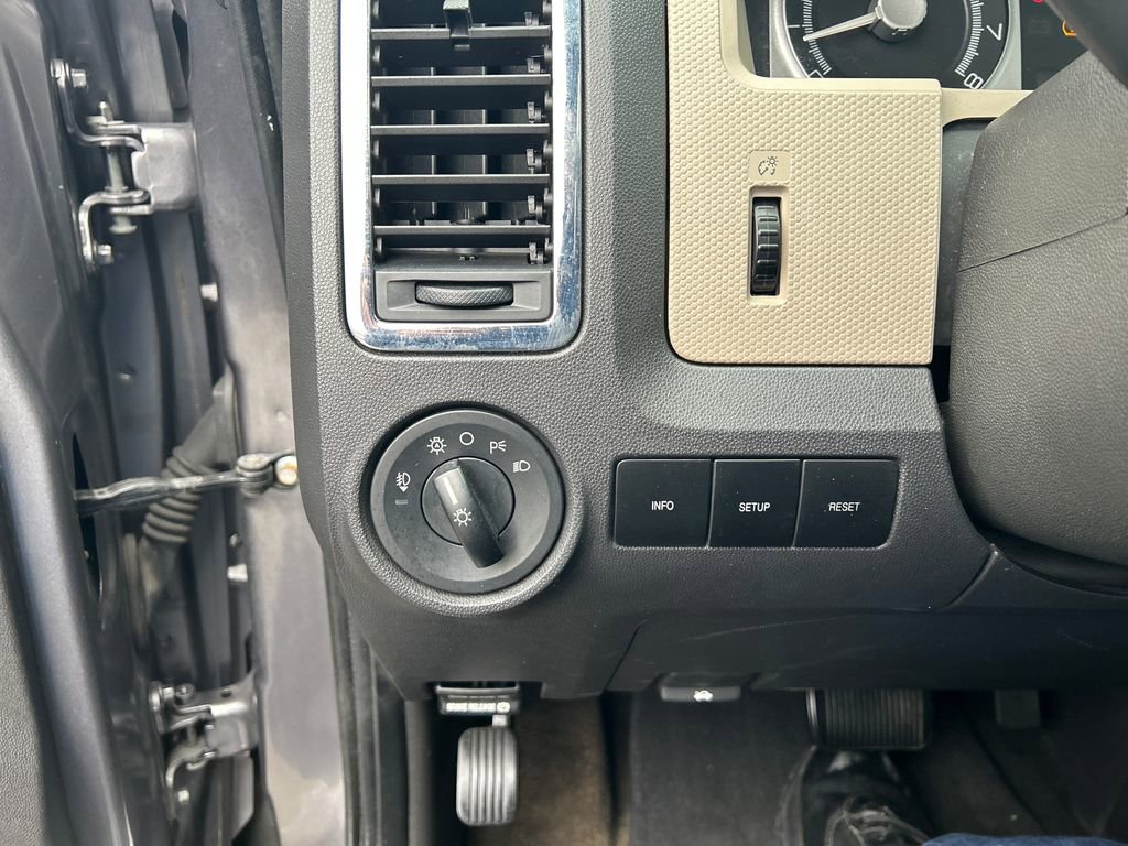 Used 2009 Mercury Mariner Premier image 21